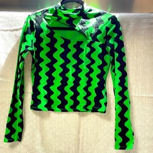 As New Monki ASOS Long Sleeve Cut Out Zig Zag Chevron Top Cotton Mod Medium 💚🖤